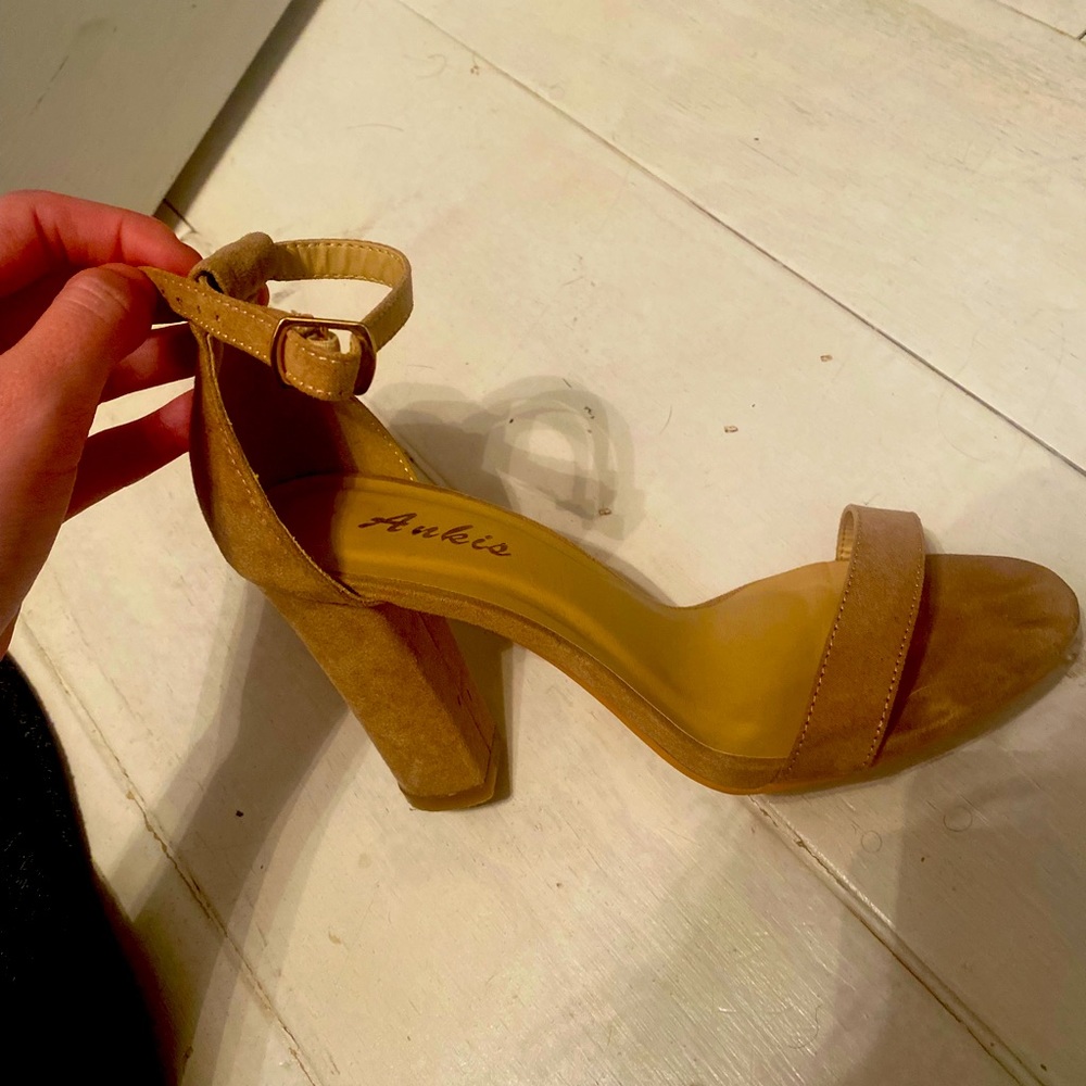 Homecoming heels